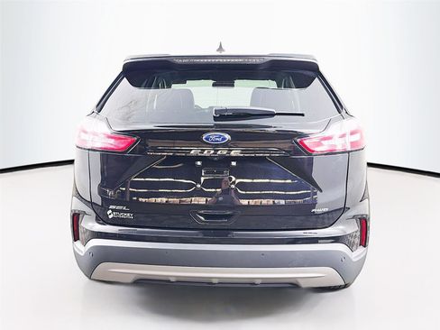 Used 2023 Ford Edge SEL w/ Convenience Package AWD/4WD image 6