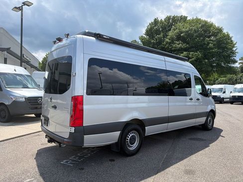 Used 2024 Mercedes-Benz Sprinter 2500 image 11