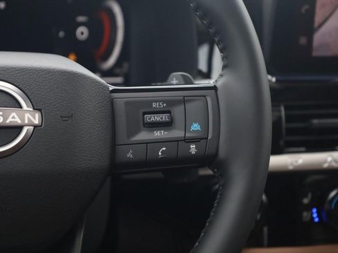 New 2026 Nissan Pathfinder Platinum AWD/4WD image 9