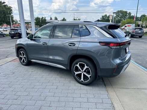 New 2025 Volkswagen Tiguan SE image 5