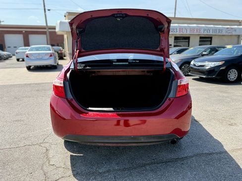 Used 2017 Toyota Corolla LE FWD image 25