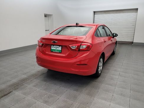 Used 2018 Chevrolet Cruze LS image 7