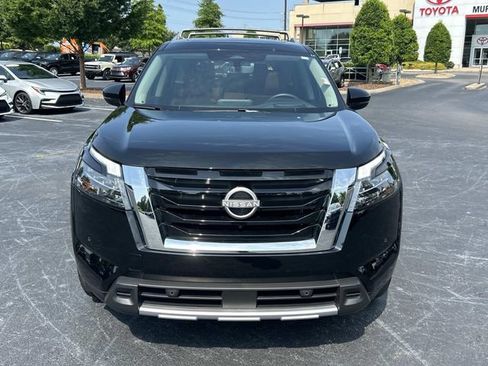 Used 2025 Nissan Pathfinder Platinum w/ Cargo Package FWD image 9