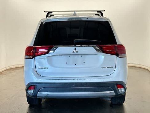 Used 2017 Mitsubishi Outlander ES FWD image 4