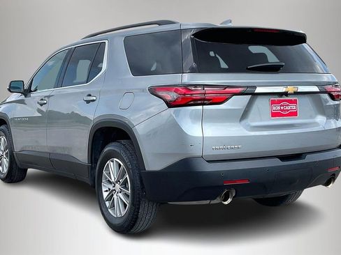 Used 2023 Chevrolet Traverse LT image 4