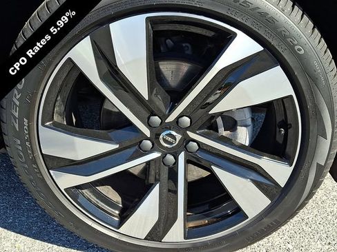 Certified 2023 Volvo XC40 B5 Ultimate w/ Climate Package AWD/4WD image 10