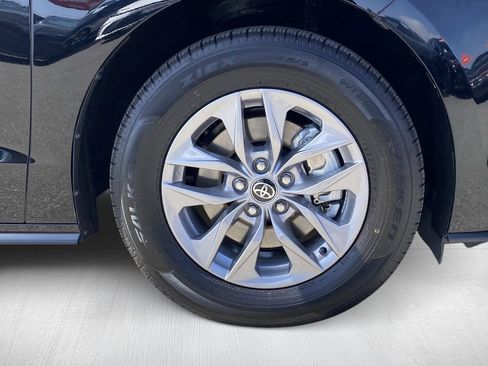 Certified 2026 Toyota Sienna LE FWD image 14