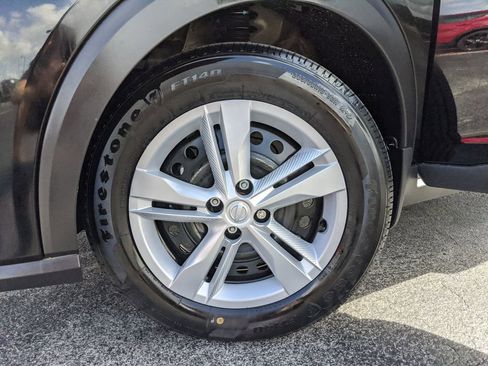 New 2025 Nissan Kicks Play S image 15