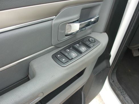 Used 2016 RAM 1500 Big Horn AWD/4WD image 11