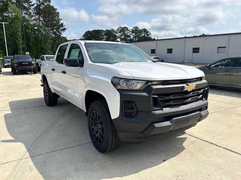 New 2026 Chevrolet Colorado W/T w/ WT Custom Package RWD image 2