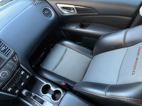 Used 2020 Nissan Pathfinder SV w/ Rock Creek Edition image 17