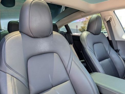 Used 2023 Tesla Model 3 Standard Range RWD image 19