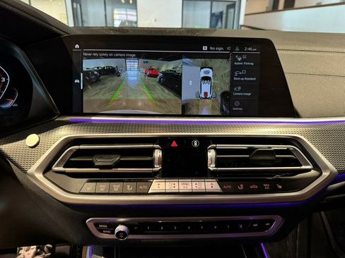 Used 2022 BMW X5 M50i image 16