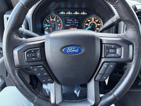 Used 2019 Ford F150 XLT w/ Equipment Group 302A Luxury AWD/4WD image 33