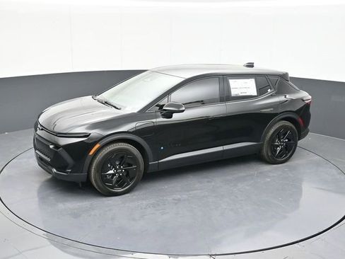 New 2026 Chevrolet Equinox EV LT w/ Midnight Package FWD image 60