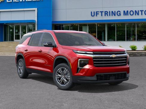 New 2026 Chevrolet Traverse LT w/ Driver Confidence Package FWD image 7