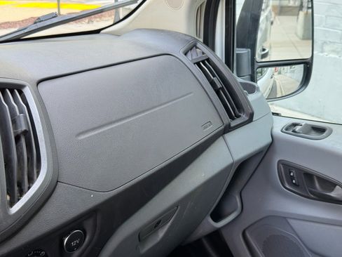 Used 2019 Ford Transit 250 148 High Roof RWD image 30