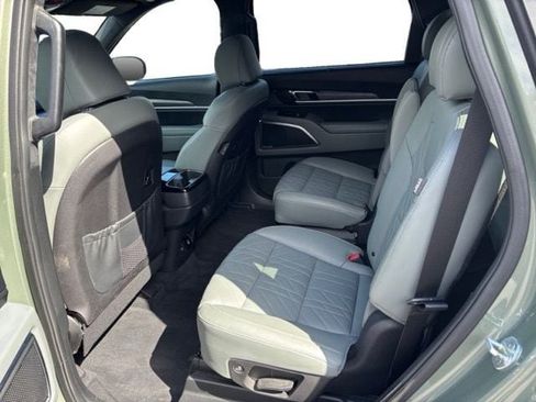 Certified 2023 Kia Telluride SX Prestige X-Line AWD/4WD image 12