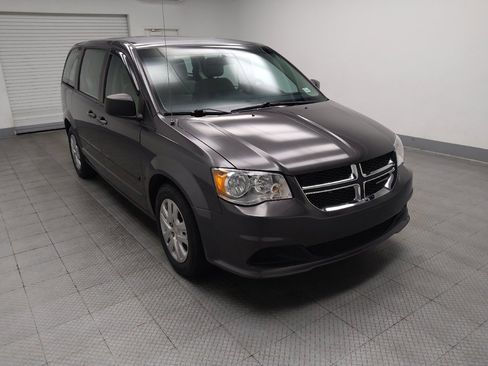Used 2016 Dodge Grand Caravan American Value Package w/ UConnect Hands-Free Group FWD image 13