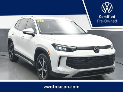 Certified 2025 Volkswagen Tiguan SE