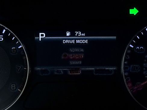 Certified 2024 Kia Forte GT-Line image 10