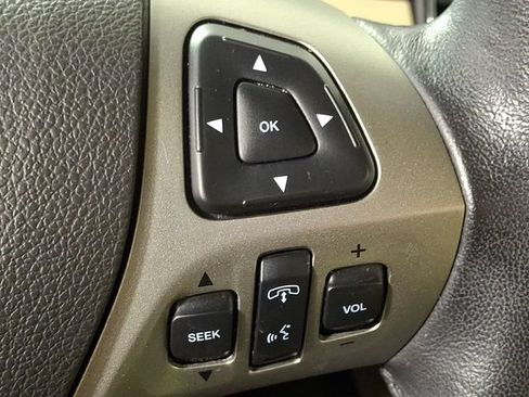 Used 2015 Ford Taurus SEL w/ Equipment Group 201A FWD image 22