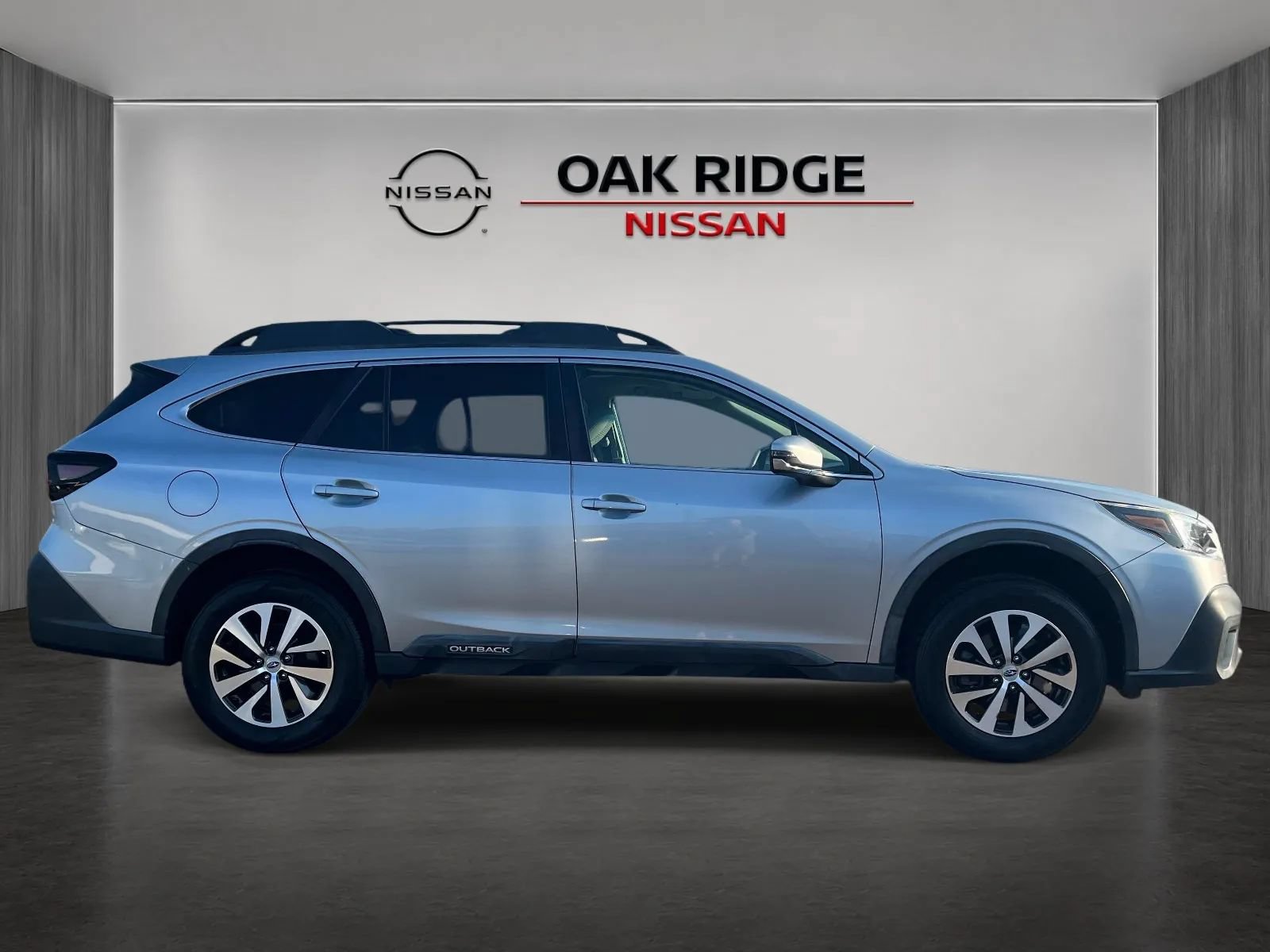 Used 2020 Subaru Outback Premium AWD/4WD image 2