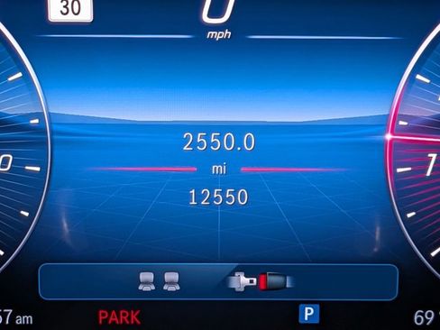 Used 2024 Mercedes-Benz CLE 450 4MATIC Cabriolet image 11