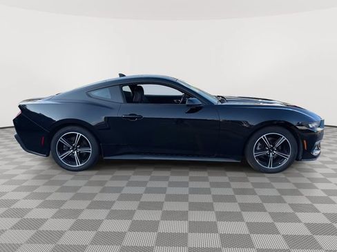 Used 2024 Ford Mustang Coupe RWD image 5