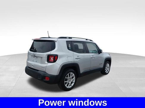 Used 2021 Jeep Renegade Latitude FWD image 10