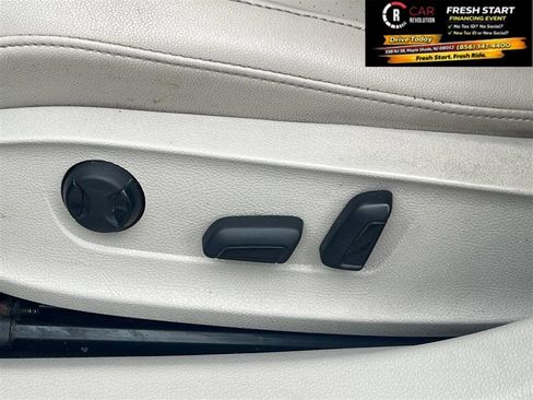 Used 2021 Volkswagen Passat 2.0T SE image 22