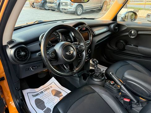 Used 2017 MINI Cooper 2-Door Hardtop FWD image 12