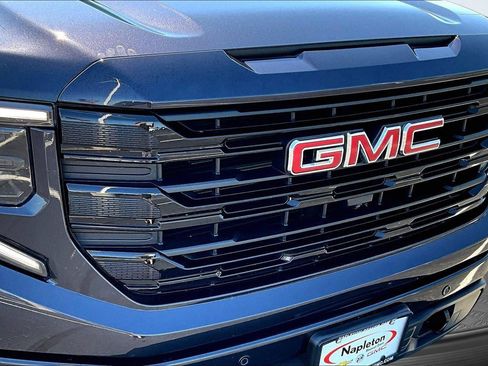Used 2025 GMC Sierra 1500 Elevation AWD/4WD image 29