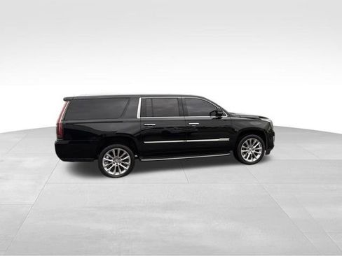 Used 2019 Cadillac Escalade ESV Luxury AWD/4WD image 8