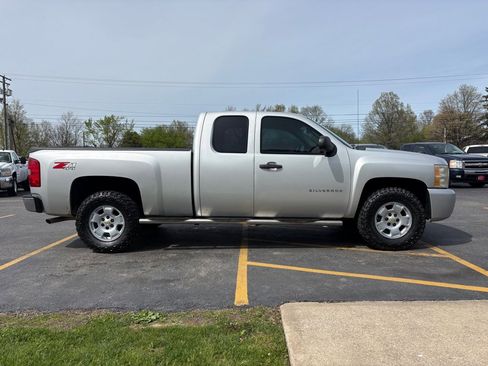 Used 2011 Chevrolet Silverado 1500 LT AWD/4WD image 5