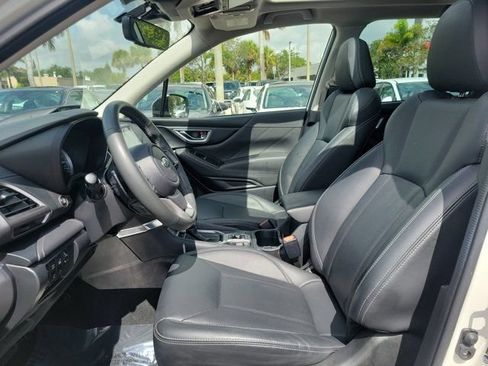 Used 2023 Subaru Forester Touring AWD/4WD image 18