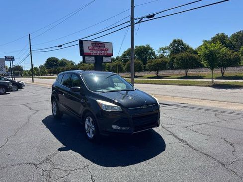 Used 2014 Ford Escape SE FWD image 1