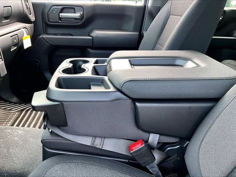 New 2026 Chevrolet Silverado 2500 Custom w/ Custom Value Package AWD/4WD image 13