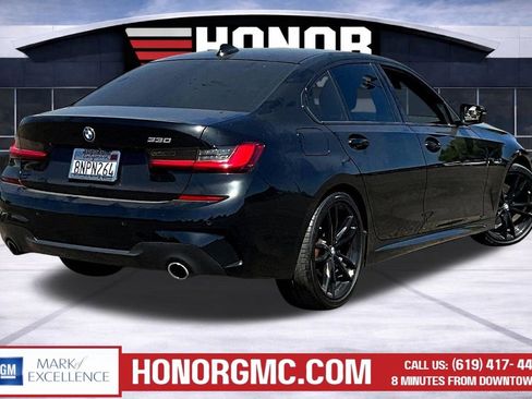 Used 2020 BMW 330i Sedan w/ M Sport Package RWD image 5
