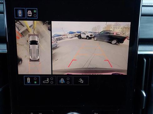 Used 2025 GMC Acadia Elevation image 16