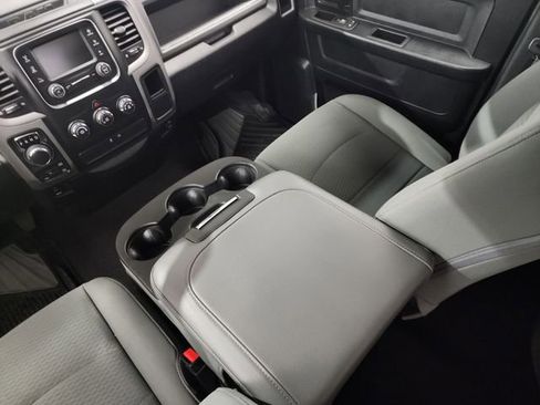 Used 2017 RAM 1500 Express image 24