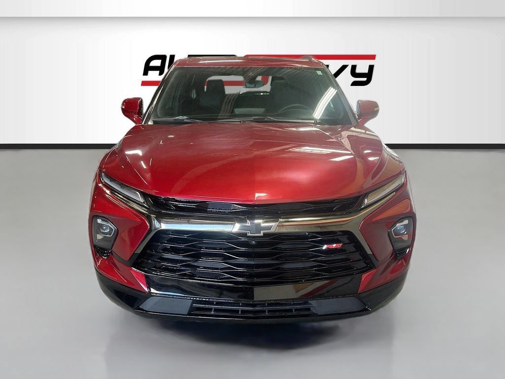 Used 2023 Chevrolet Blazer RS w/ Driver Confidence II Package AWD/4WD image 2