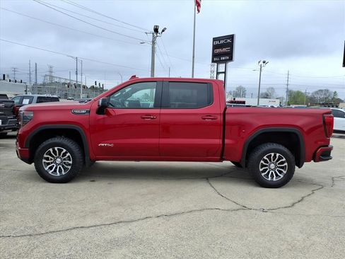 Used 2023 GMC Sierra 1500 AT4 w/ Technology Package image 4