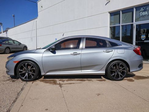 Used 2020 Honda Civic Sport image 2