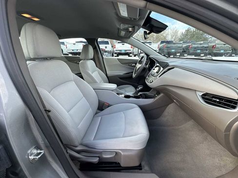 Used 2024 Chevrolet Malibu LT image 23