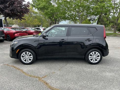 Certified 2022 Kia Soul LX FWD image 6