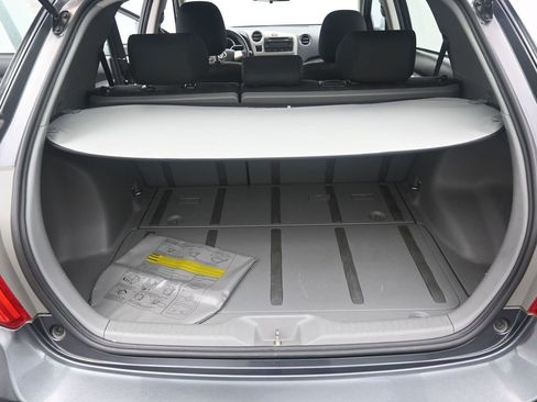 Used 2013 Toyota Matrix L image 13