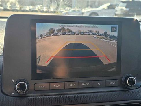 Used 2022 Hyundai Kona SEL image 30