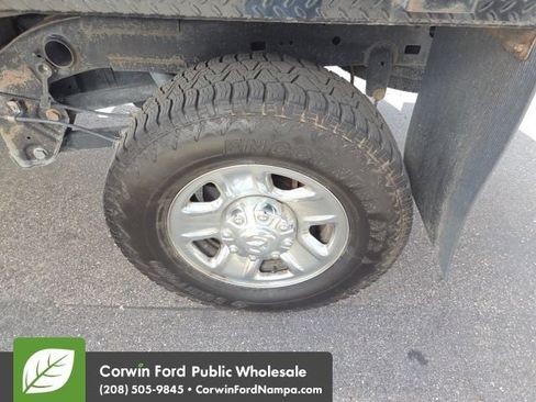 Used 2019 RAM 2500 Tradesman w/ Chrome Appearance Group AWD/4WD image 17
