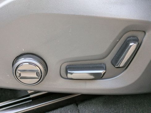 New 2026 Volvo XC90 B6 Plus w/ Protection Package Premier AWD/4WD image 23